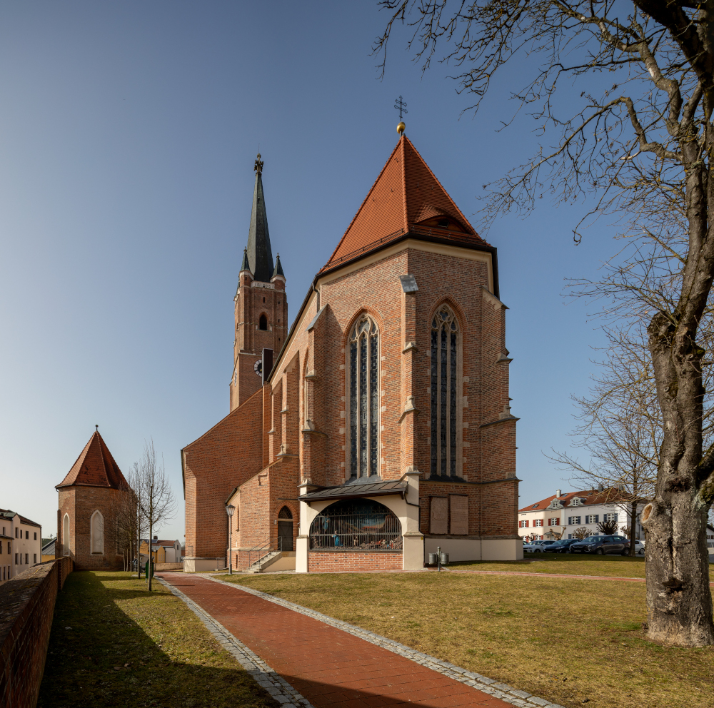 Eggenfelden - Grabsteine